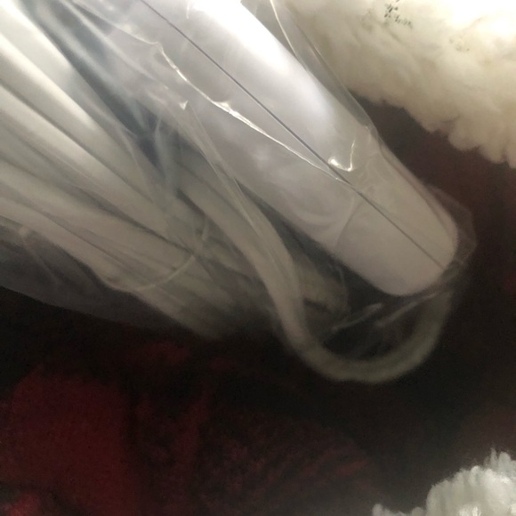 Sunbeam Red and Black Heated Blanket - Picture 7 of 7